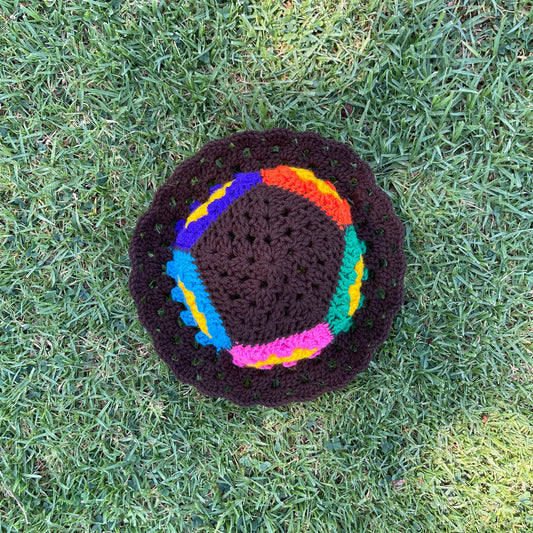 Sombrero de cubo de coco de ganchillo