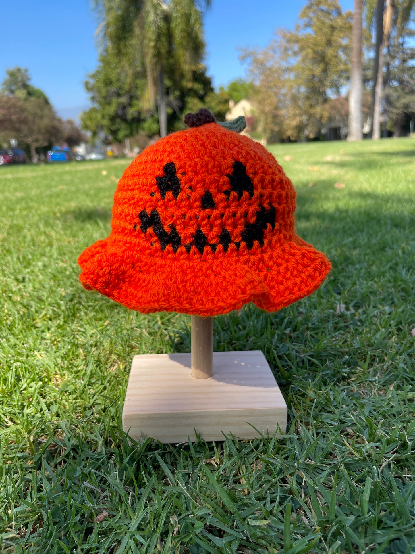 Crochet Jack-O-Lantern Bucket Hat (Baby Size)