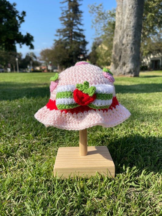 Crochet Strawberry Shortcake Bucket Hat (Baby Size)