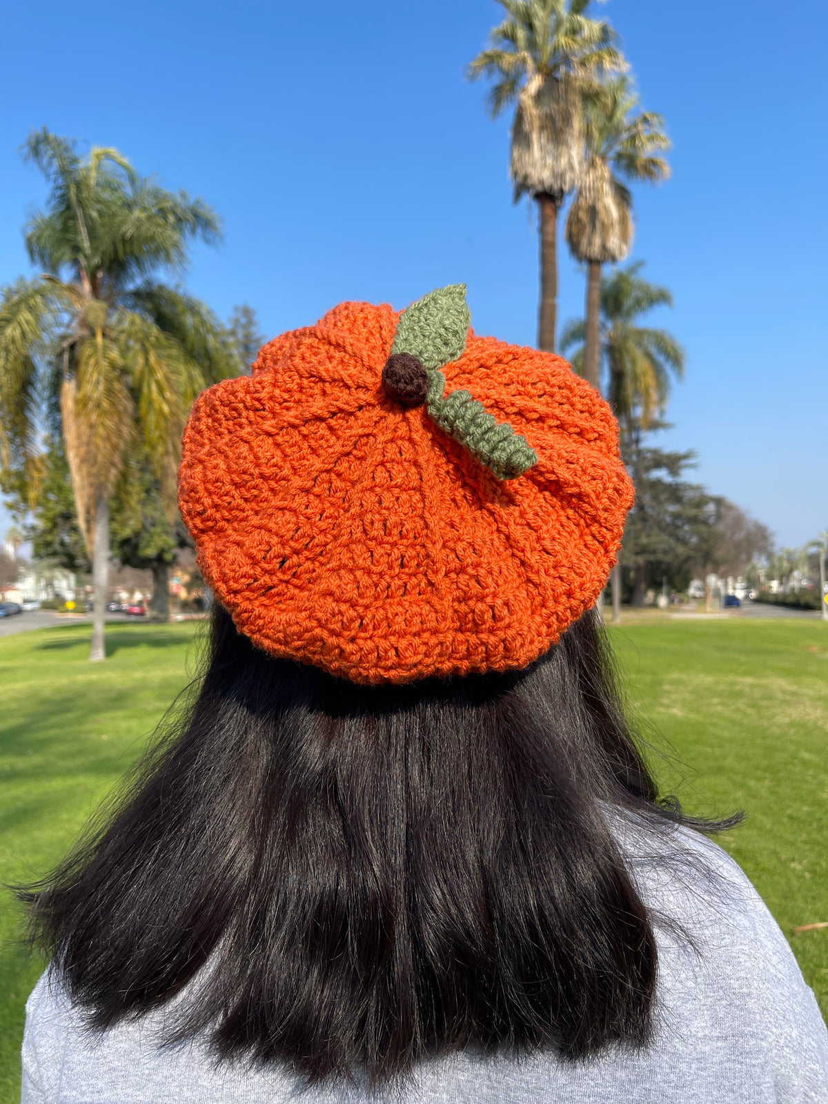 Ganni Women\'s Lambswool Crochet Beret Orange Color-block (MSRP $195) Greta beret – crochet pattern – Cucurucu Crochet main image 3